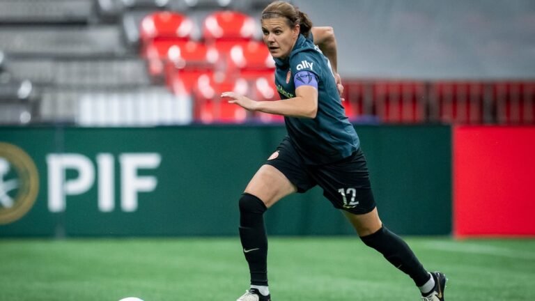 Christine Sinclair scores in her hometown finale