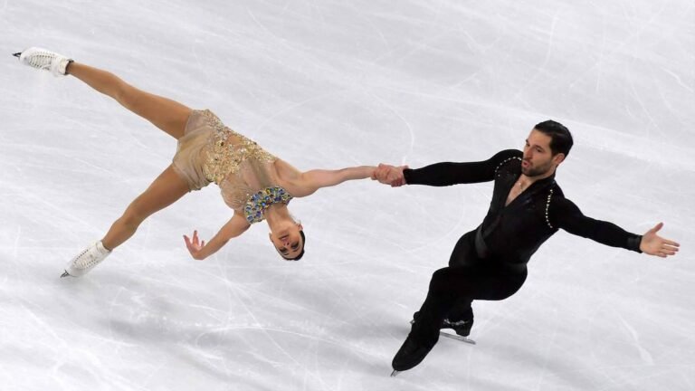 ISU Grand Prix of Figure Skating: Skate Canada – Pairs Free Skate