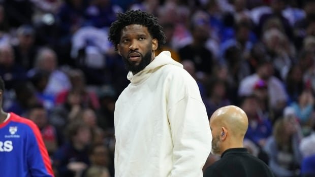 76ers centre Joel Embiid suspended 3 games for shoving newspaper columnist