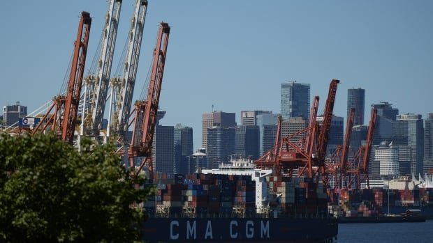 B.C. port employers issue lockout notice in contract dispute with foremen union