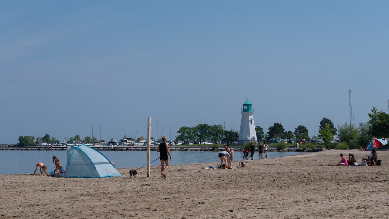 beach lakehouse sunbathers